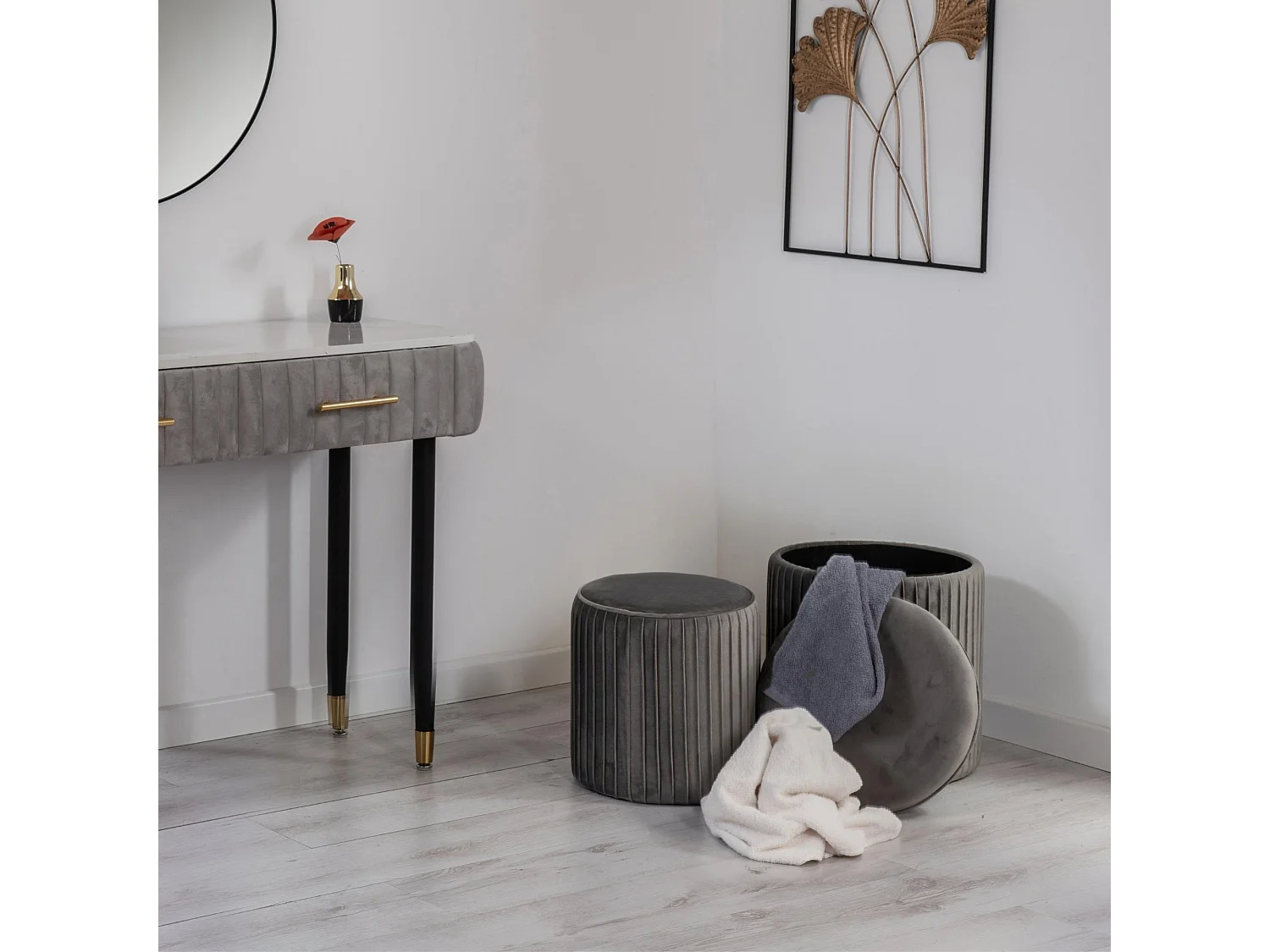 TIK TAK | Set di 2 pouf, contenitore e poggiapiedi in velluto grigio 35x40 cm
