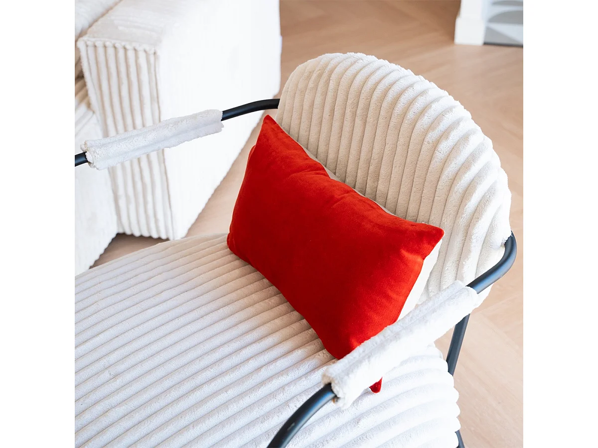 Fauteuil en velours côtelé beige et piètement noir - Léon