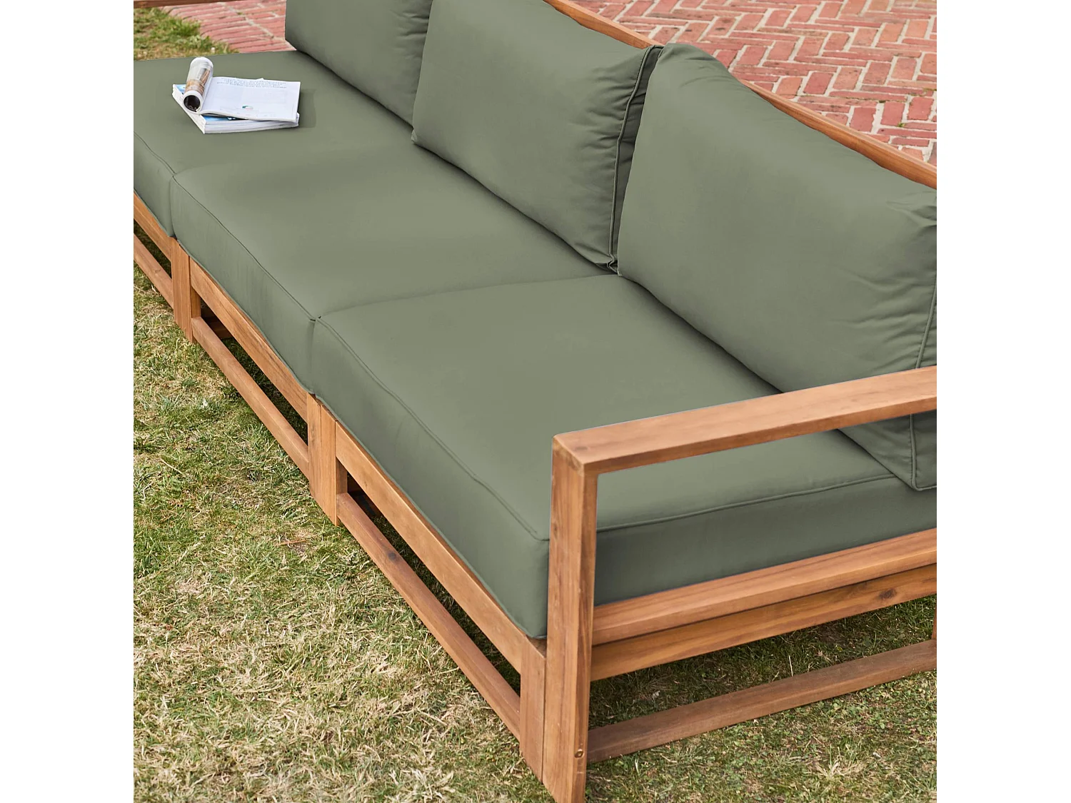 Salon de jardin en bois 5 places - kaki. canapé. fauteuils et table basse en acacia. 6 éléments modulables. 273 x 75 x 72.5cm