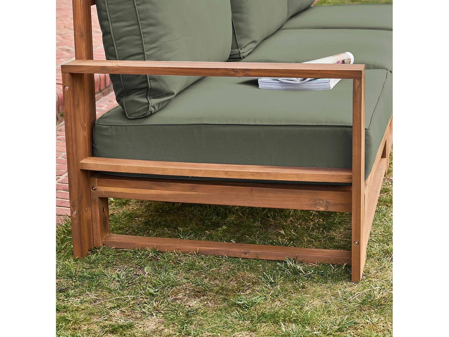 Salon de jardin en bois 5 places - kaki. canapé. fauteuils et table basse en acacia. 6 éléments modulables. 273 x 75 x 72.5cm