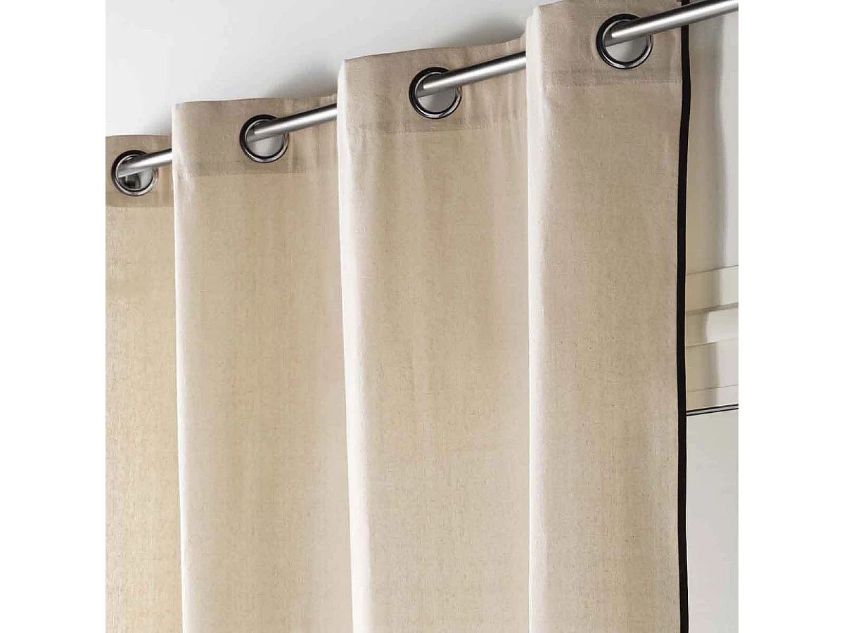Halbverdunkelungsvorhang mit Ösen aus Polybaumwolle