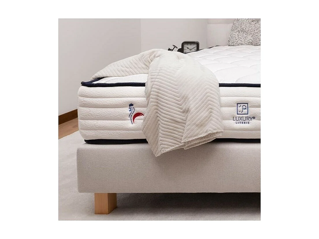 Matelas Patriote, 27cm, Ressorts Ensachés, mousse haute densité, indépendance du couchage, face été/hiver, 140x200cm