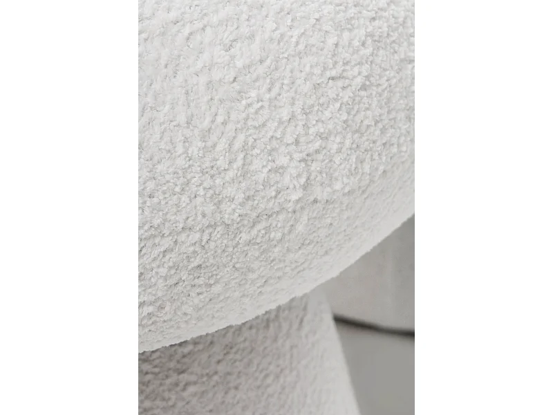 Banco estofado com estrutura e pernas em boucle branco