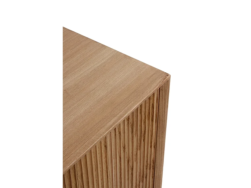 Credenza a quattro ante impiallacciata in frassino naturale