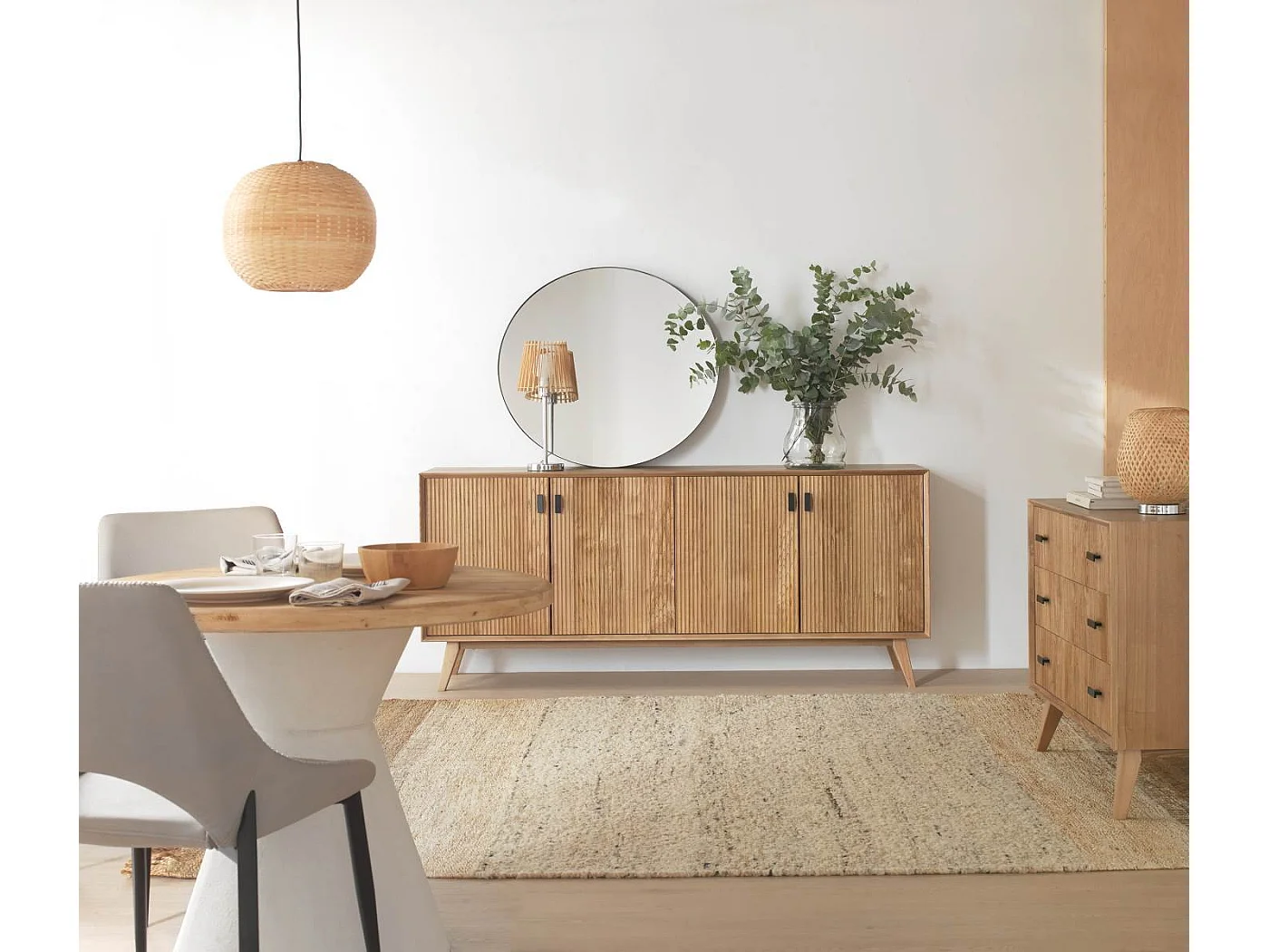 Kommode mit 3 Schubladen, furniert in Esche naturfarben