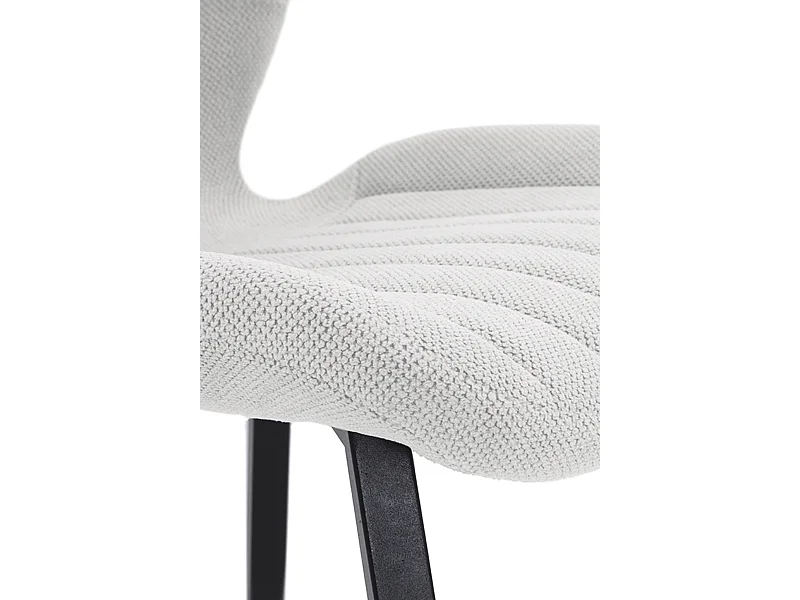 Set 4 sedie imbottite in ciniglia ossea con gambe metalliche nere