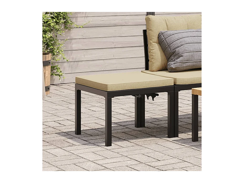 Gartenhocker mit schwarzem Kissen aus pulverbeschichtetem Stahl