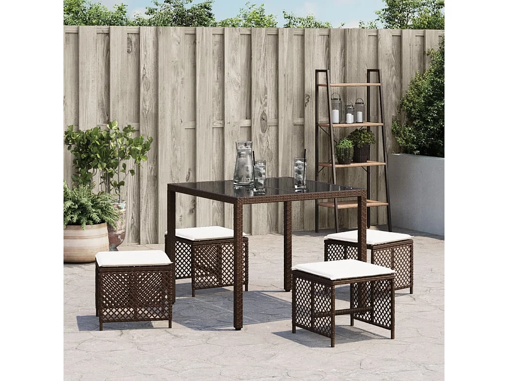 Gartenhocker und Kissen im 4er-Set aus braunem Kunstharzgeflecht