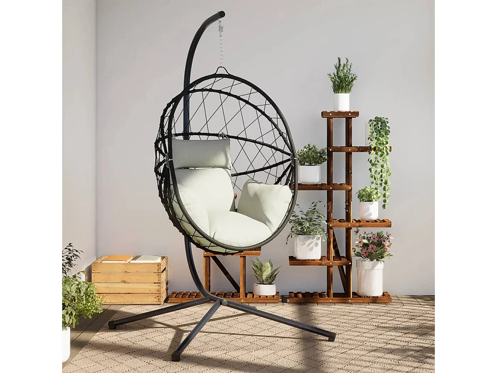 Silla colgante en forma de huevo y soporte de ratán y acero beige