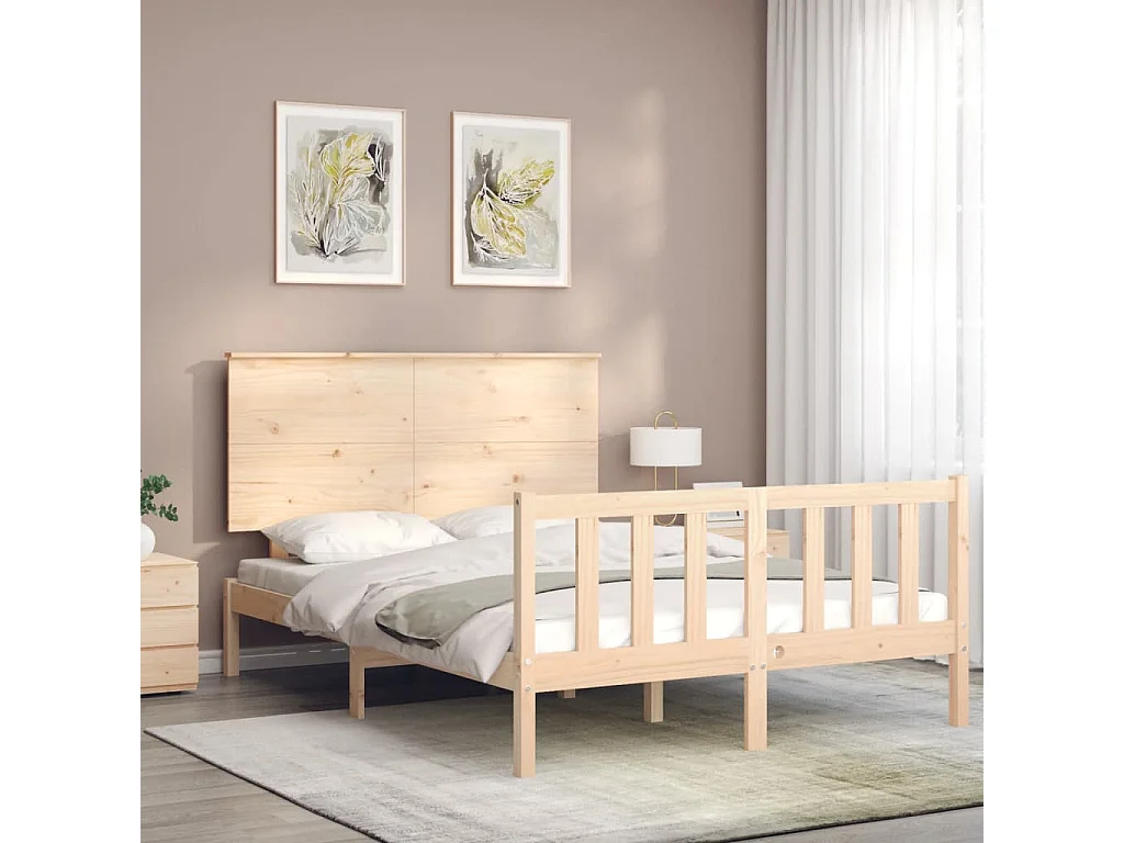 Massivholzbett mit Kopfteil