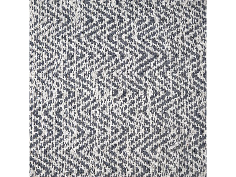 Tapis 140 x 200 cm en coton brodé de motifs chevrons gris clair – GLOW