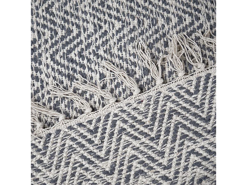 Tapis 120 x 180 cm en coton brodé de motifs chevrons gris clair – GLOW