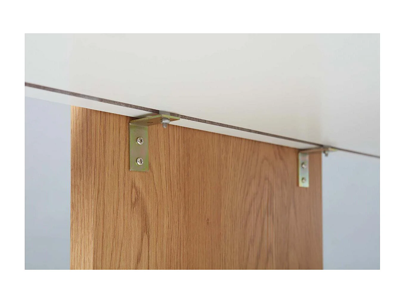 Toji salontafel van wit hout en licht eiken op wielen 110 cm