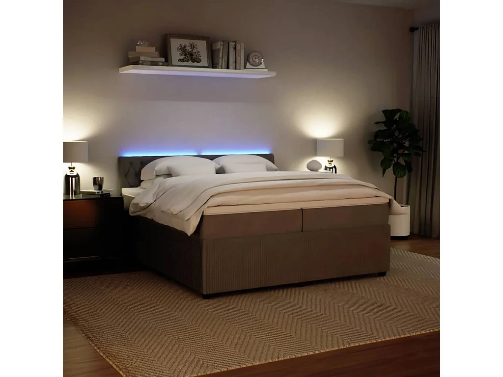 Boxspring met matras fluweel lichtgrijs 200x200 cm