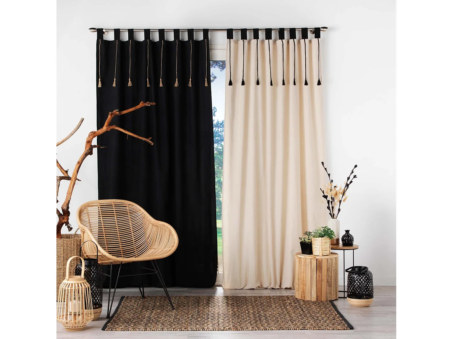 Vorhang mit Schlaufen und Pompons 140 x 240 cm