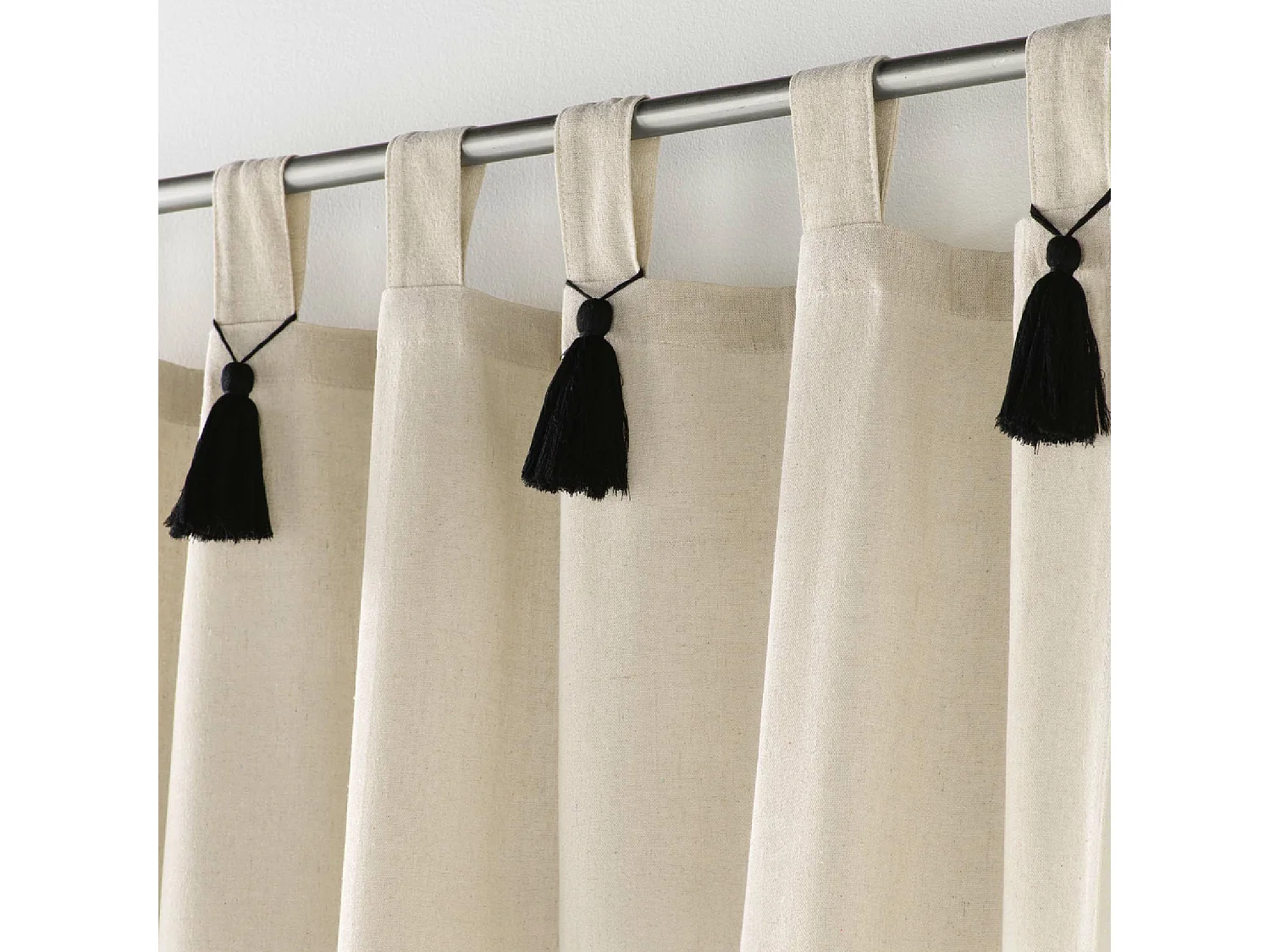 Natürlicher Vorhang mit Pompons 140 x 240 cm