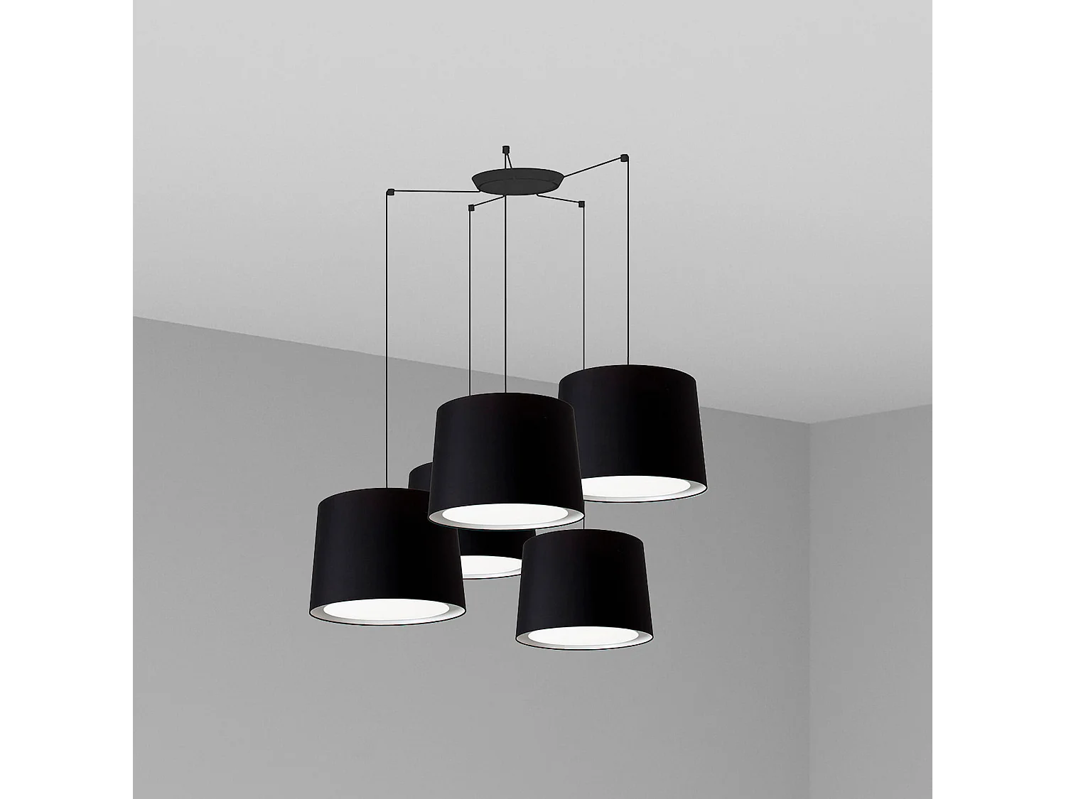 Candeeiro suspenso CONGA 5L preto