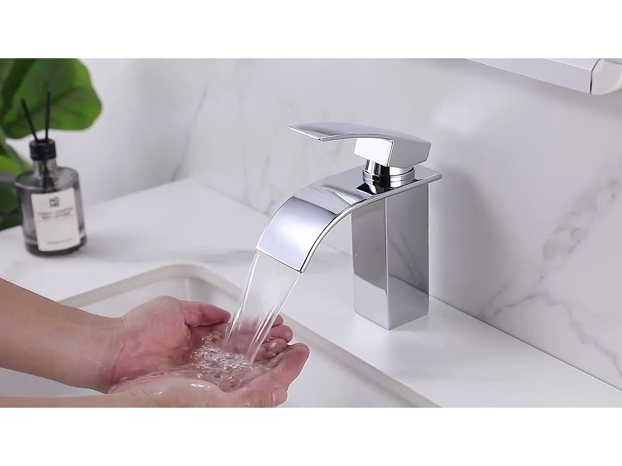 Robinet Salle de Bain Cascade Mitigeur de Lavabo en Laiton Robinet à Deux Voies Chromé