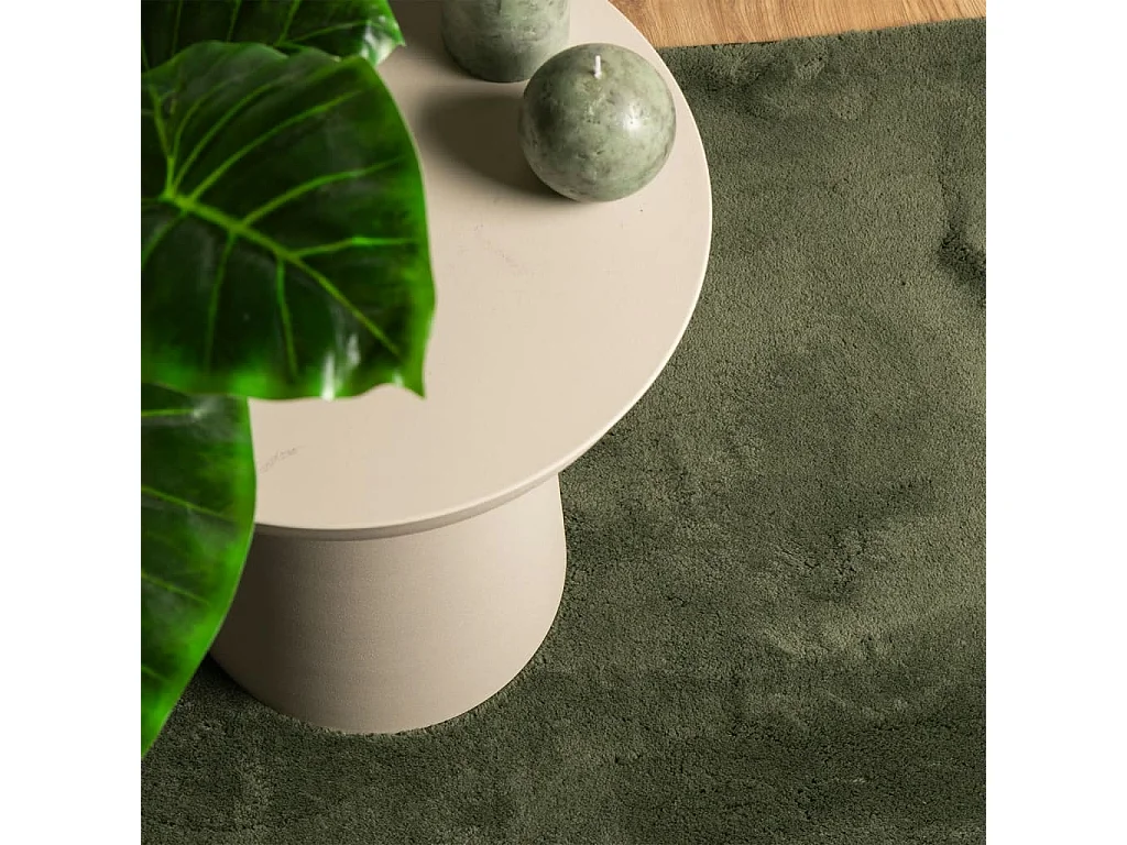 Hester  Tapis HUARTE à poils courts doux lavable vert forêt 120x170 cm