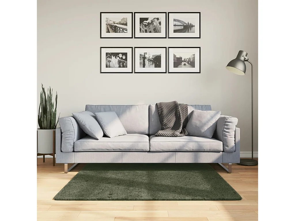 Hester  Tapis HUARTE à poils courts doux lavable vert forêt 120x120 cm