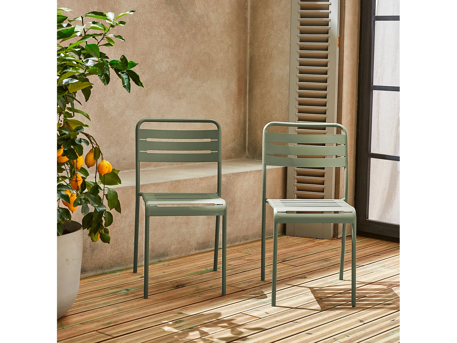 Lot de 2 chaises de jardin acier. 2 places. vert. Amelia. L44 x P52 x H79cm