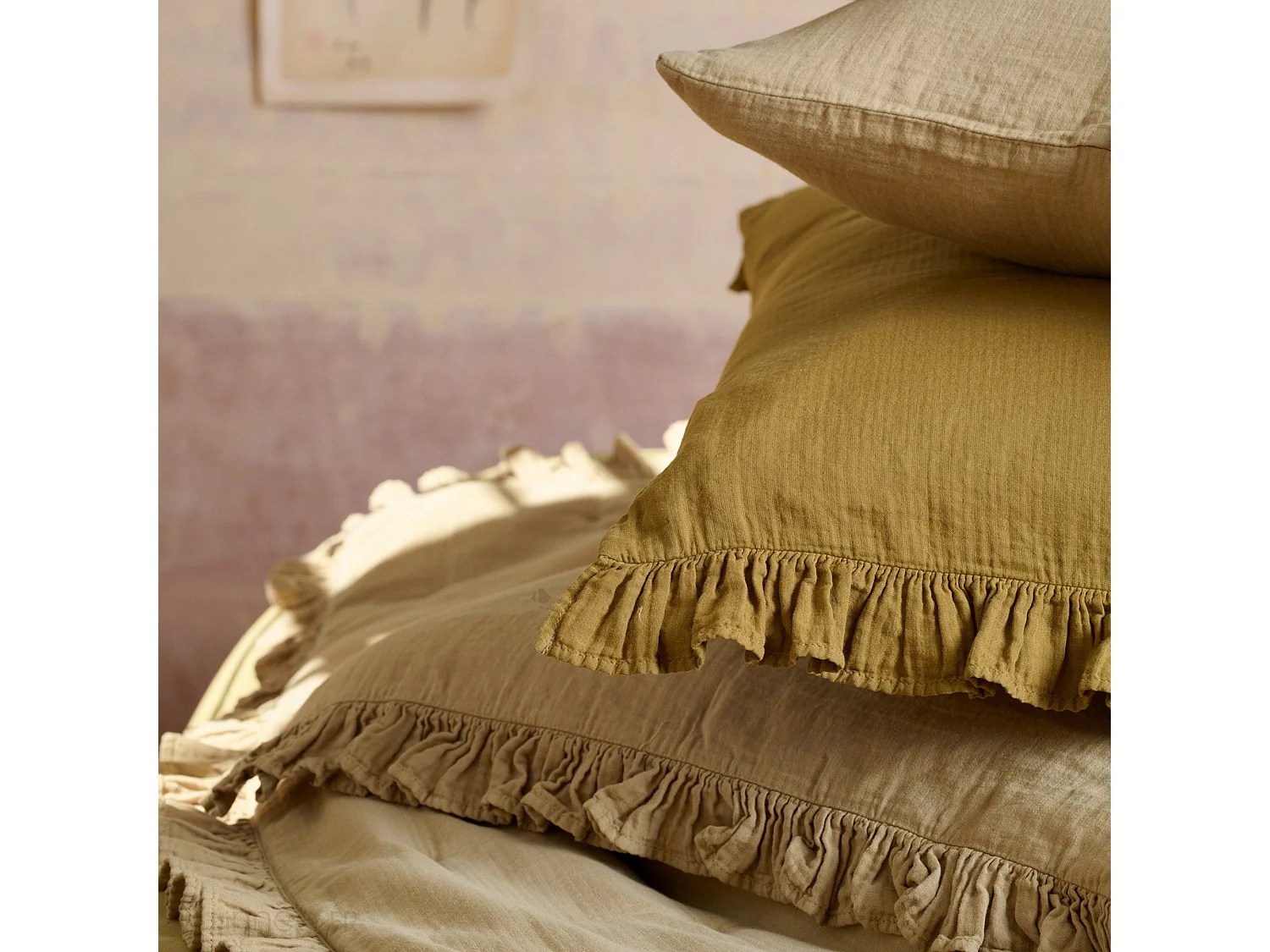 Housse de coussin en mousseline de coton volant central 45x45 cm cm ELZA marron foin