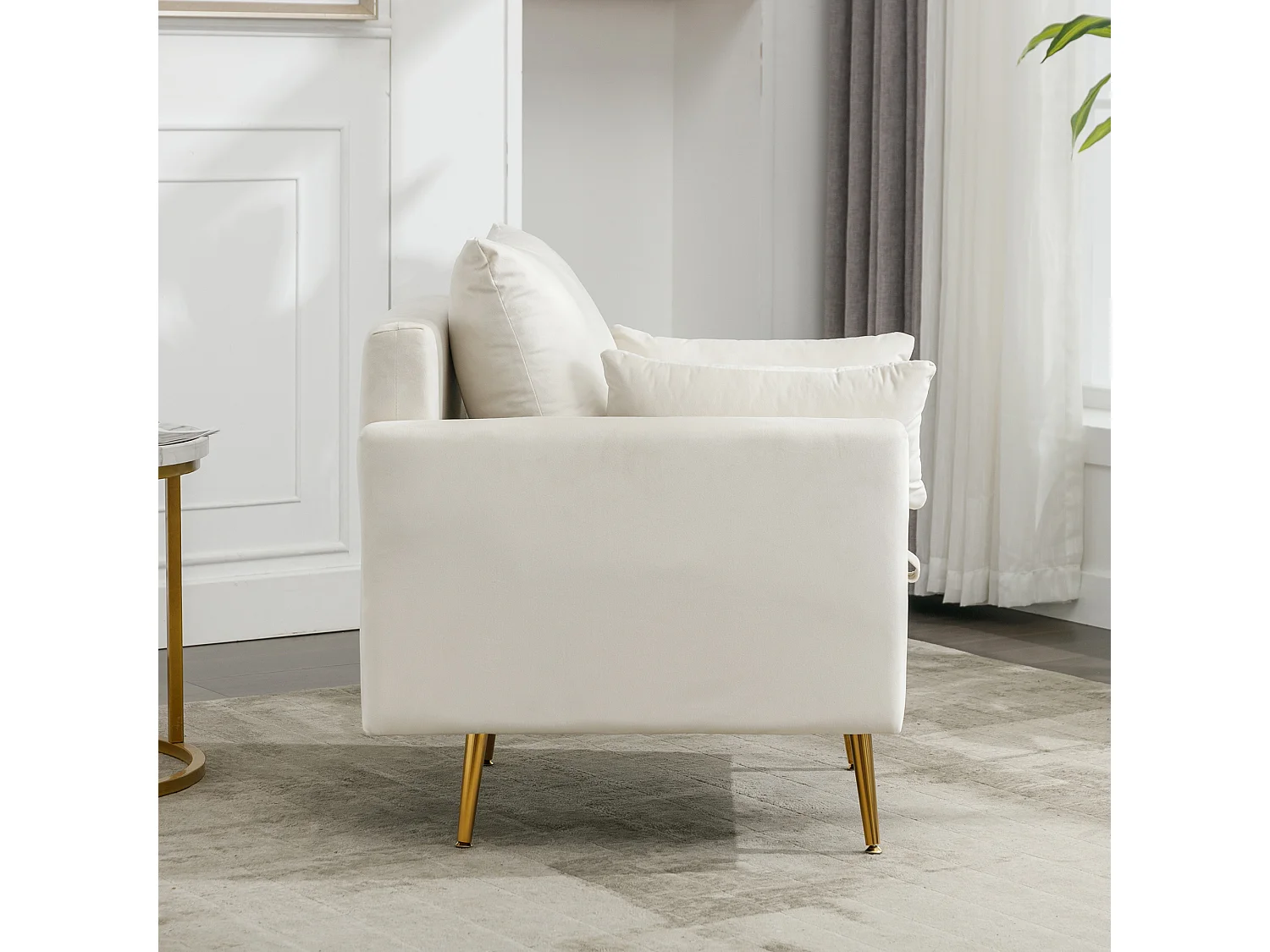 Poltrona, pufe com arrumação - 71 x 71 x 76 cm - Tecido veludo - Pernas de metal dourado - Bege