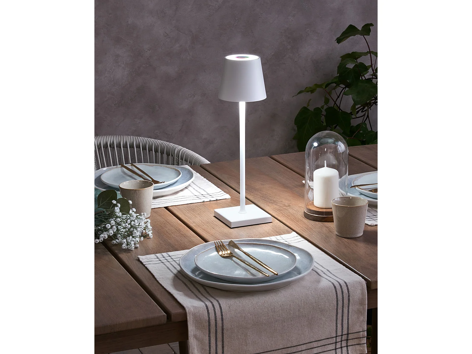 Tischlampe Metall weiß wiederaufladbar kabellos Akku Touch Funktion LED Valira