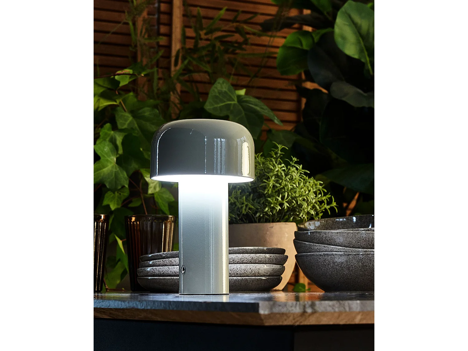 Tischlampe Metall grau wiederaufladbar kabellos Akku Touch LED Outdoor Besos