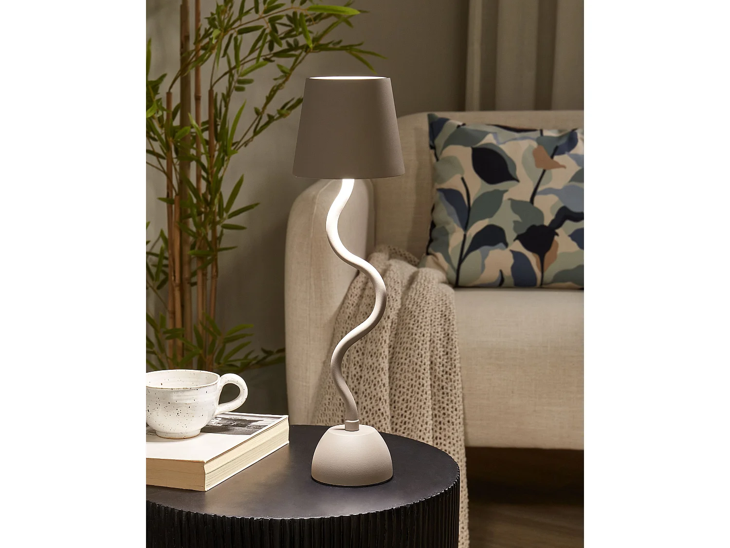 Candeeiro de mesa LED sem fios VOUGA Com regulador de intensidade Metal Creme