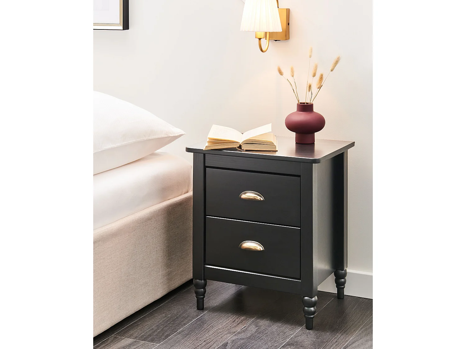 Nachttisch mit 2 Schubladen SHILLINGTON Kiefernholz Schwarz