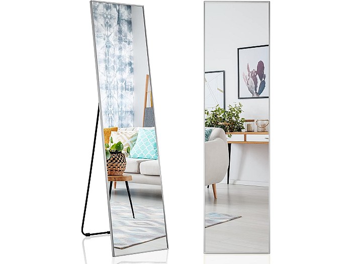 Miroir sur pied en rotin blanchi Java - Saudara Collections - Pratique et original