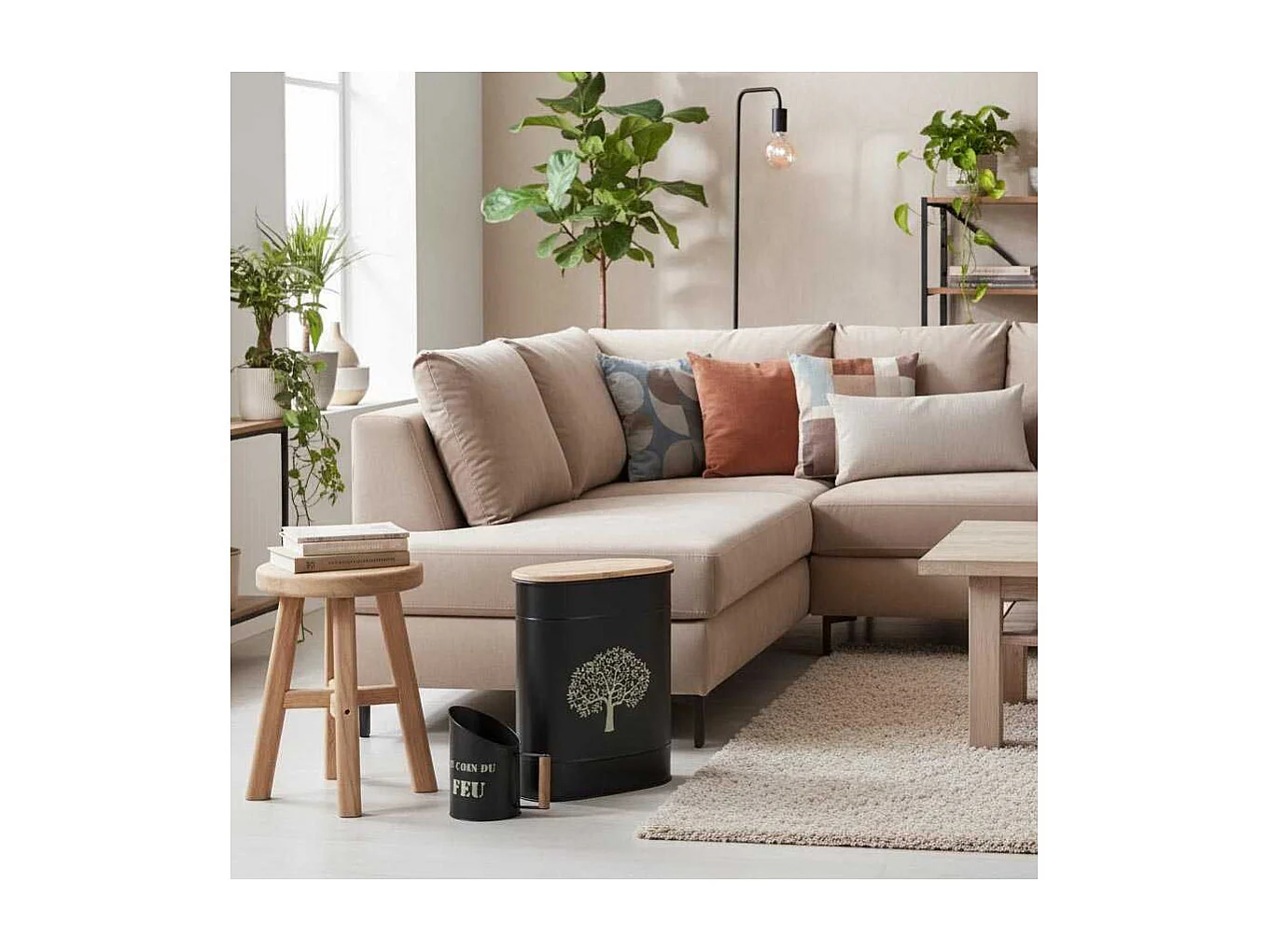 Tabouret et seau à pellets avec pelle Au coin du feu Métal noir Arbre