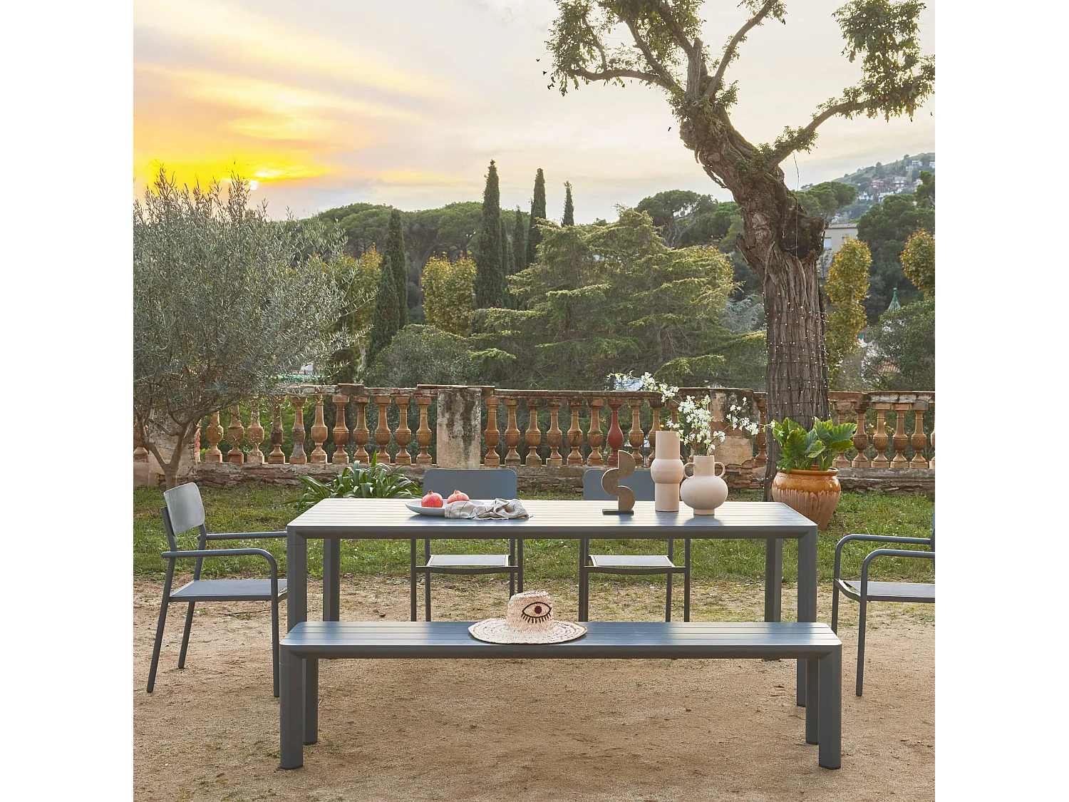 Table de jardin anthracite SACRAMENTO aluminium. 8 places. 220 x 100 x 75 cm