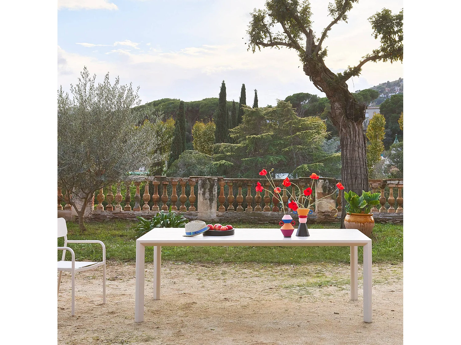 Table de jardin beige SACRAMENTO aluminium. 8 places. 220 x 100 x 75 cm