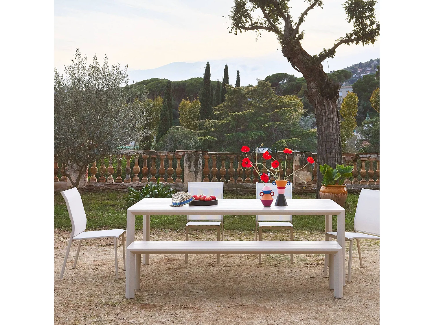 Mesa de jardín de aluminio de 8 plazas beige