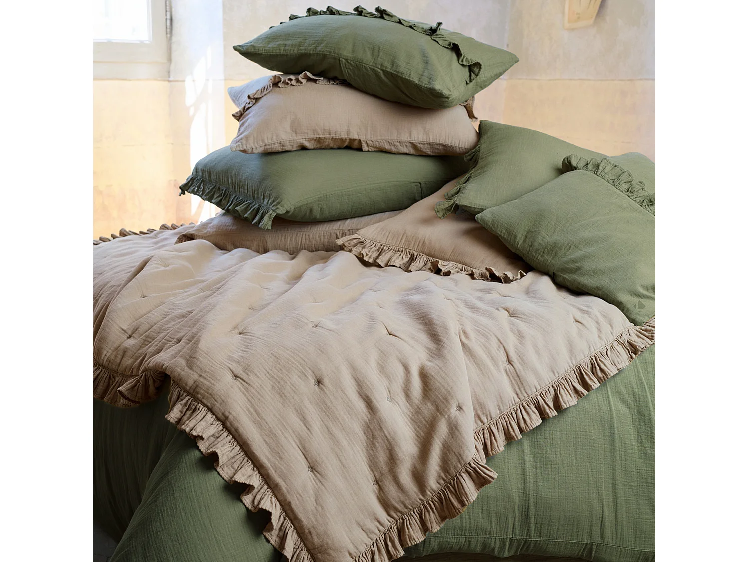 Housse de coussin en mousseline de coton 55x80 cm cm + 5 cm ELZA vert mousse
