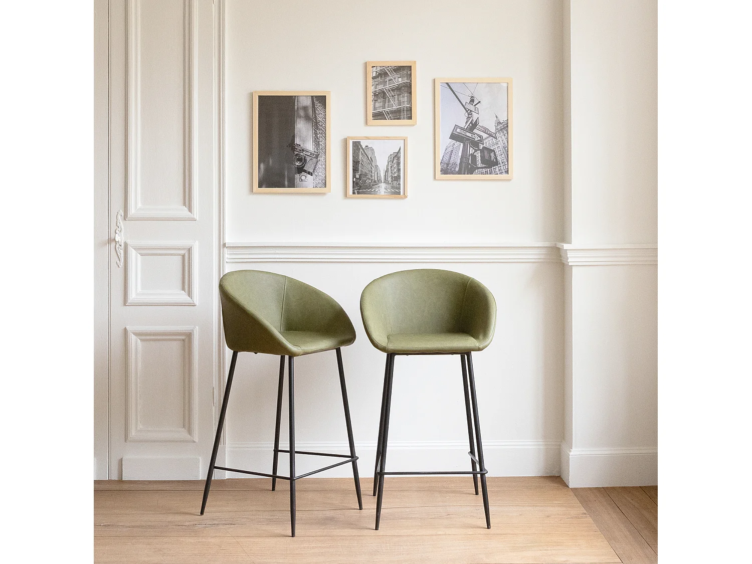 Lot de 2 tabourets de bar en simili vert ACHILLE - HAPPY GARDEN