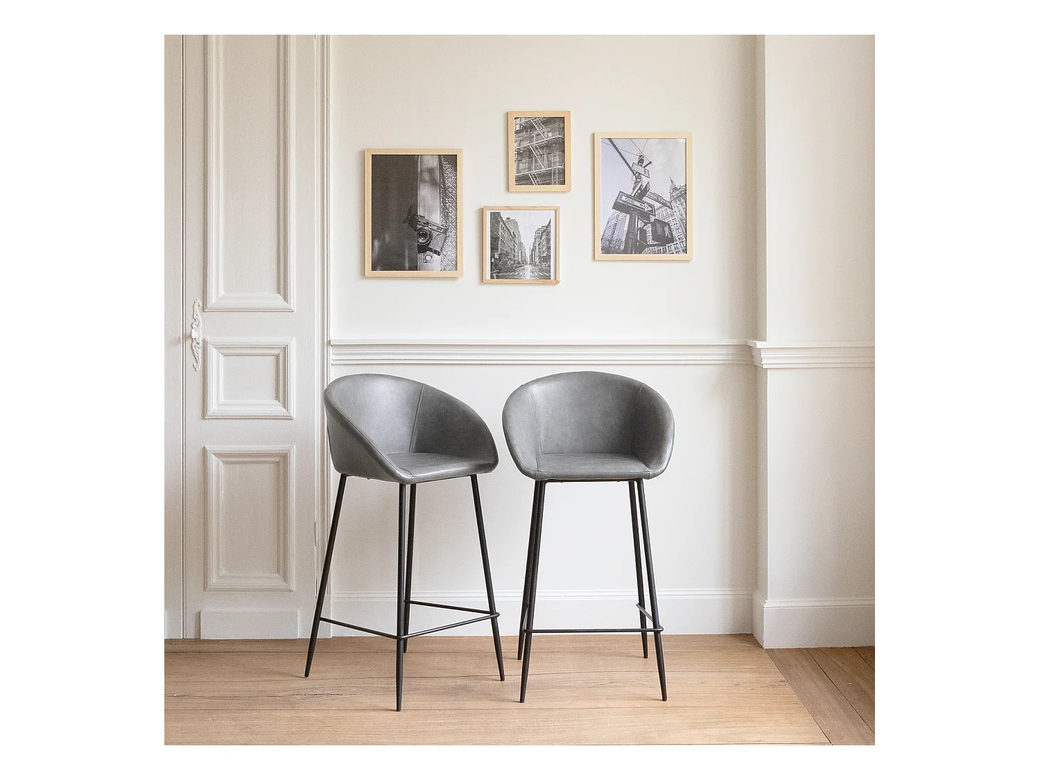 Lot de 2 tabourets de bar en simili gris foncé ACHILLE - HAPPY GARDEN