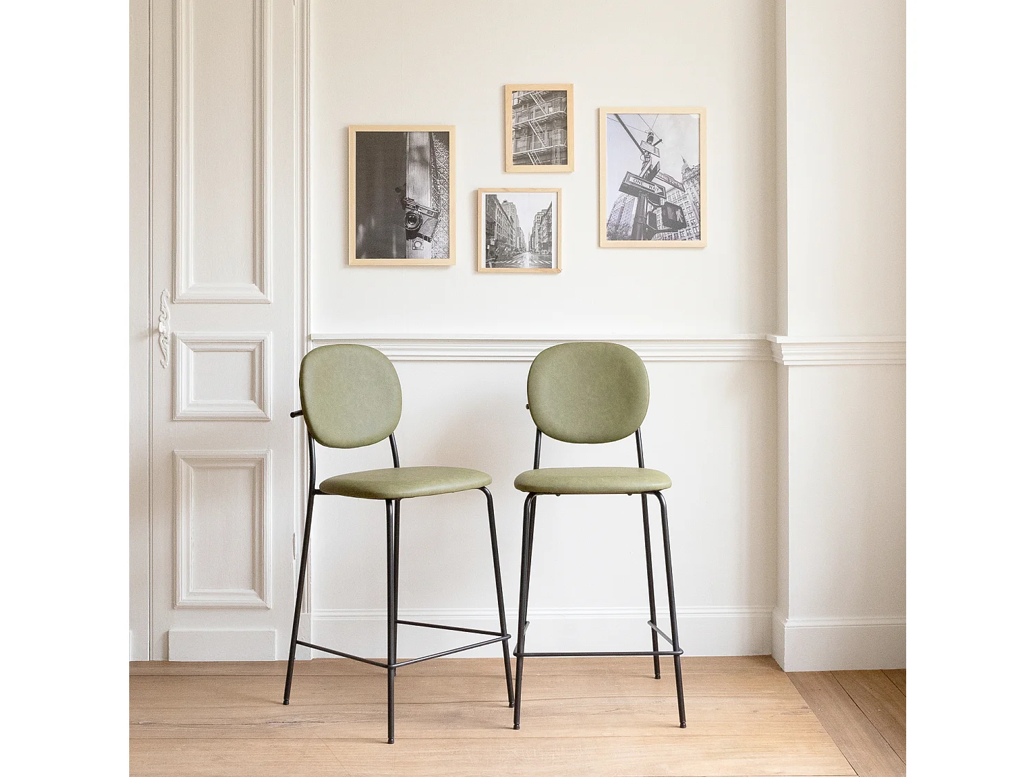 Lot de 2 tabourets de bar en simili vert EDMOND - HAPPY GARDEN