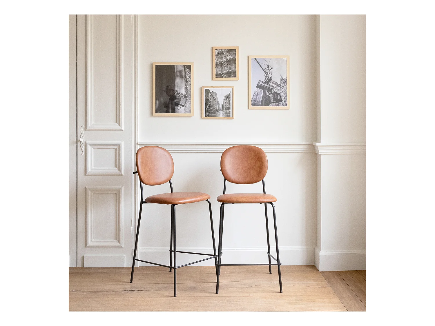 Lot de 2 tabourets de bar en simili cognac EDMOND - HAPPY GARDEN