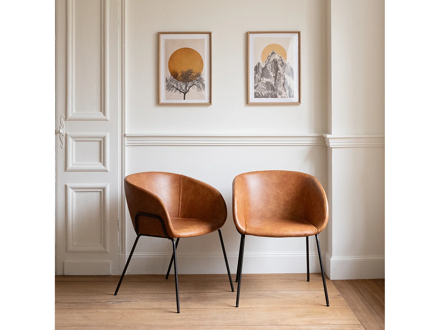 Lot de 2 chaises en simili cognac ANDRÉ - HAPPY GARDEN