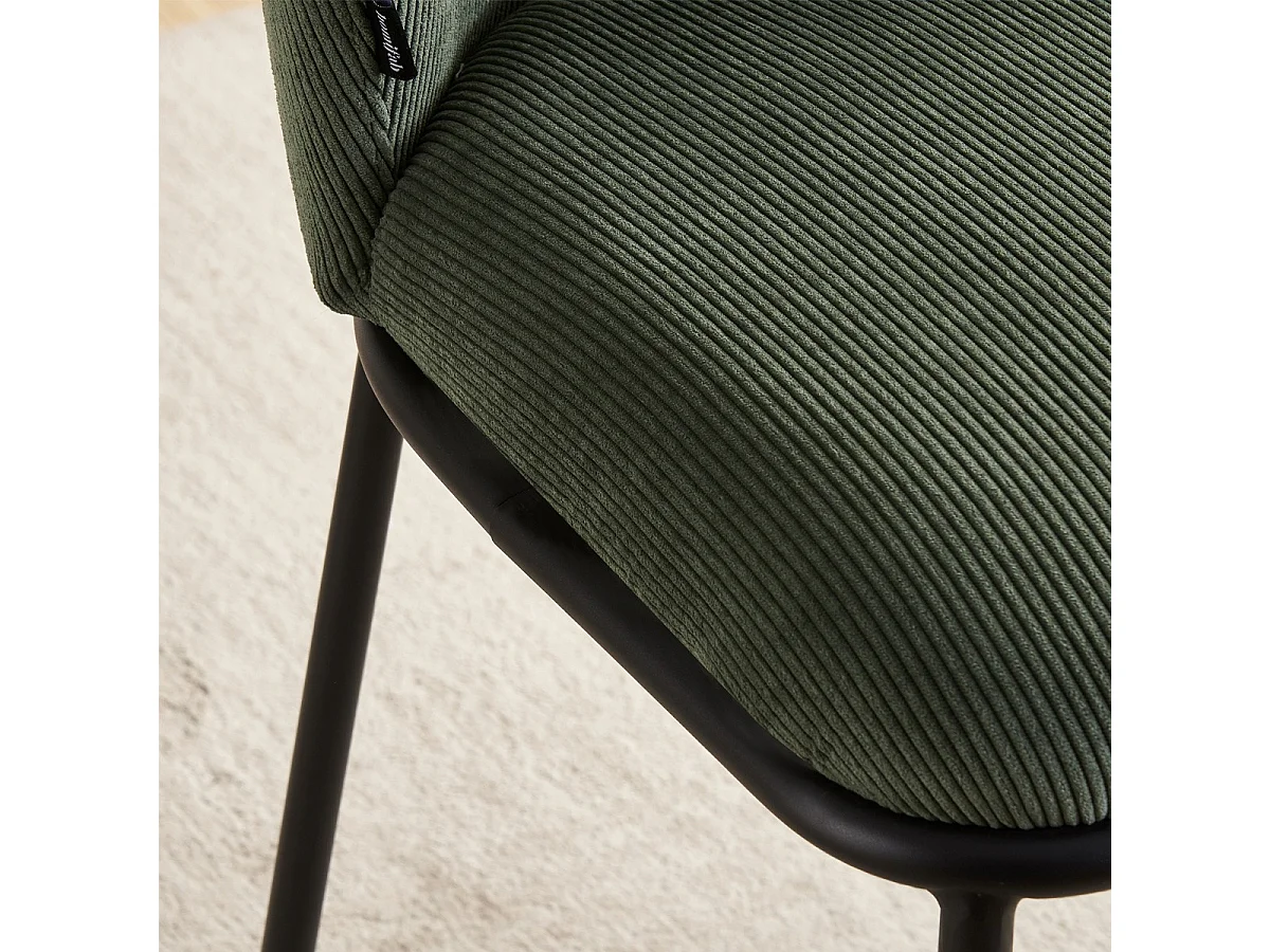 Lot de 2 tabourets de bar en velours côtelé vert kaki, piètement noir - Toma