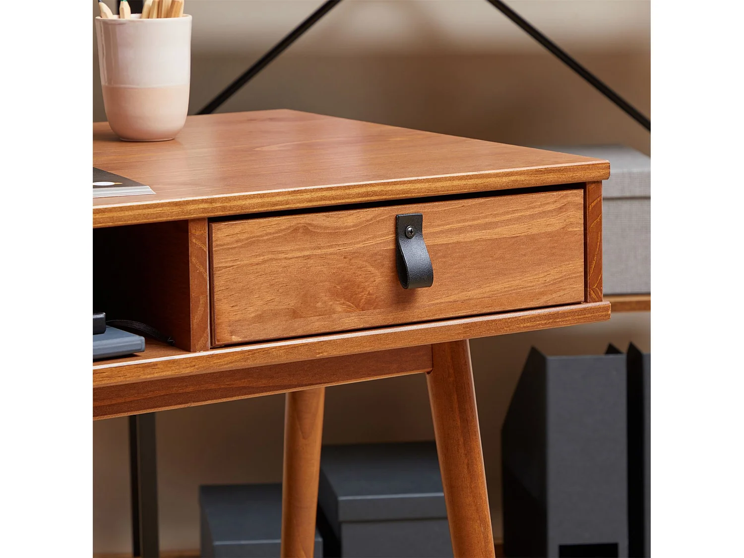 Bureau KIM en pin massif avec 2 tiroirs et 1 niche lasuré brun foncé