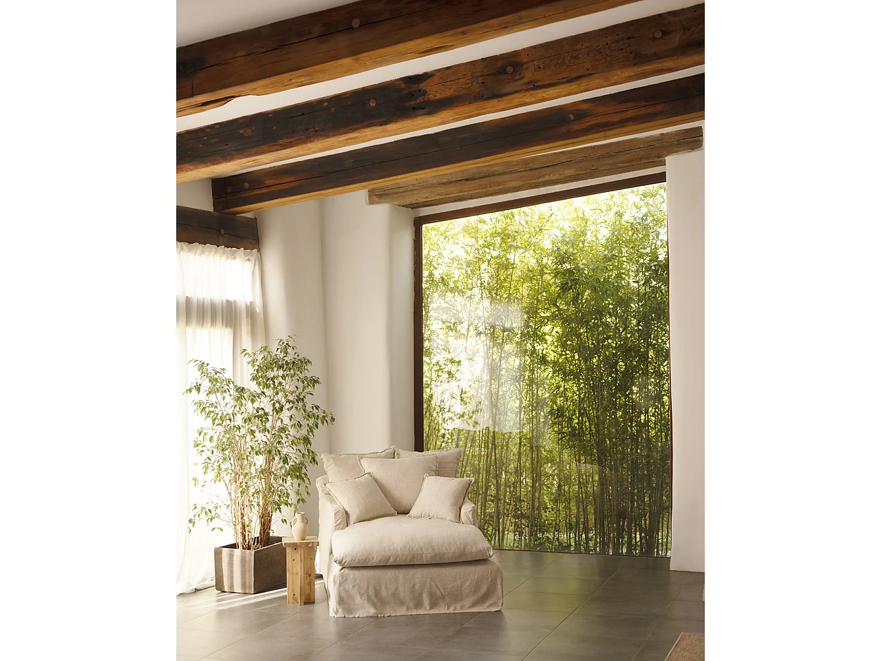 Poltrona in cotone e lino colore beige di 115x170cm