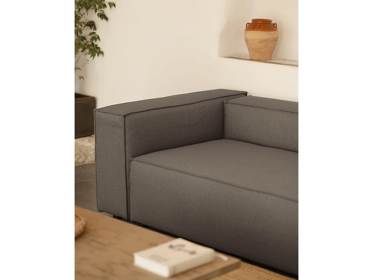 Sofá de 4 plazas color gris oscuro de 260x110cm - LOLA - DECOWOOD