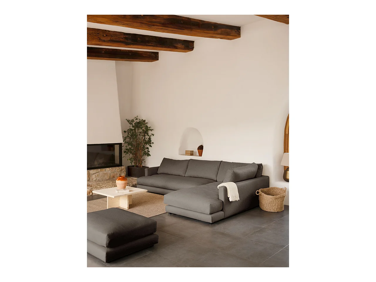 Sofá 4 plazas con chaise longue derecho tono gris oscuro 325x212cm - LAIA - DECOWOOD