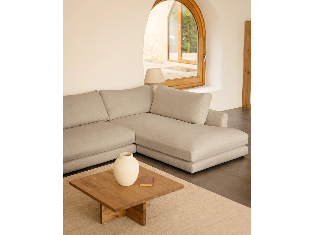 Divano 4 posti con chaise longue a destra grigio chiaro 325cm