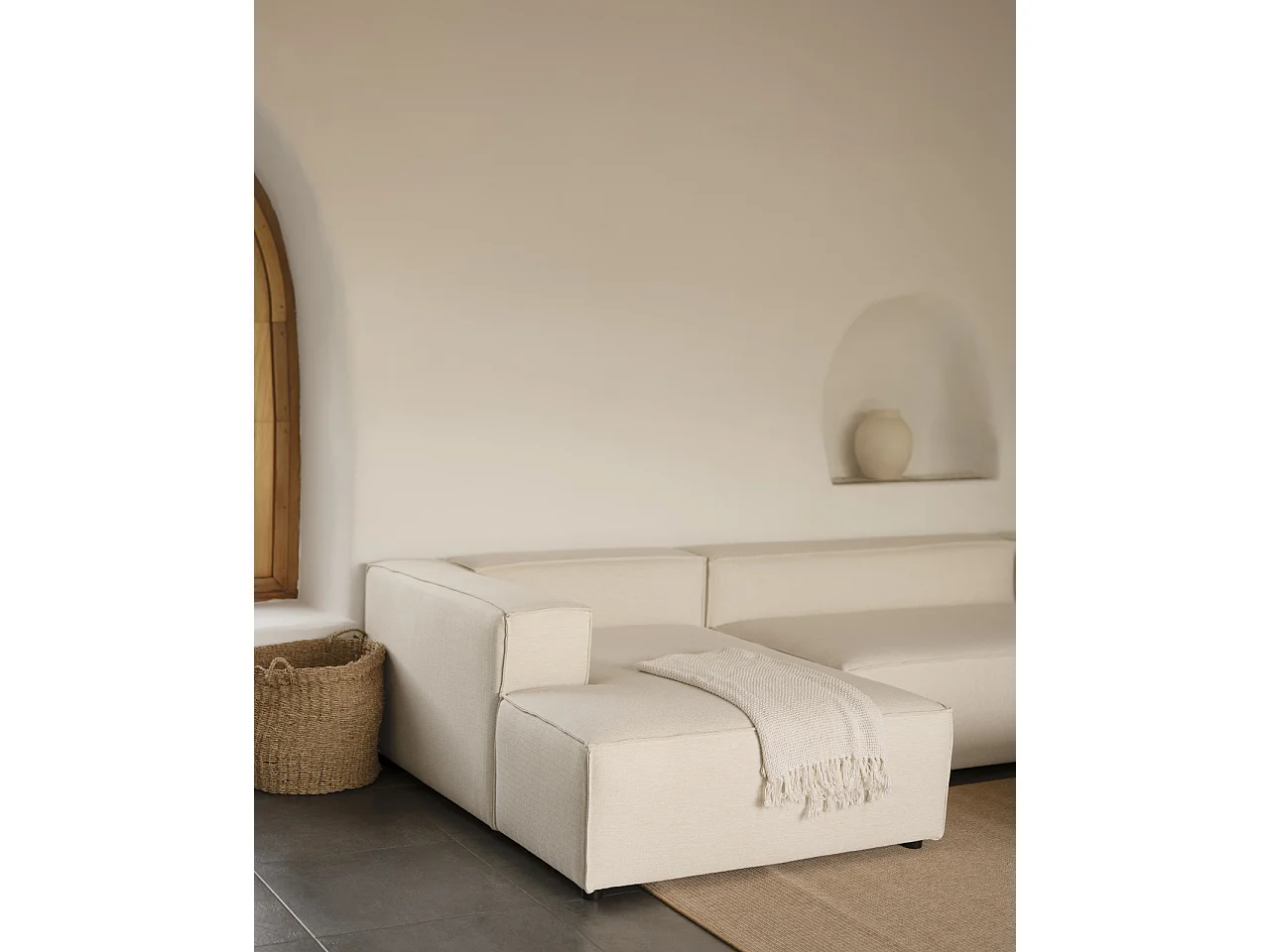 Divano 4/5 posti chaise longue sinistra colore bianco sporco 300x175cm