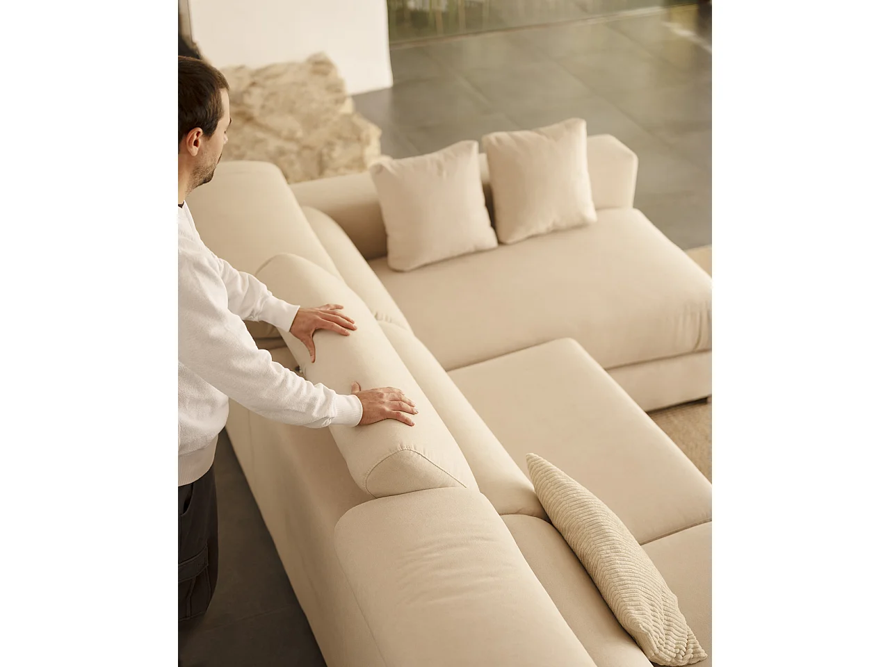 Divano 4/5 posti con CHL destra colore beige 300x168cm